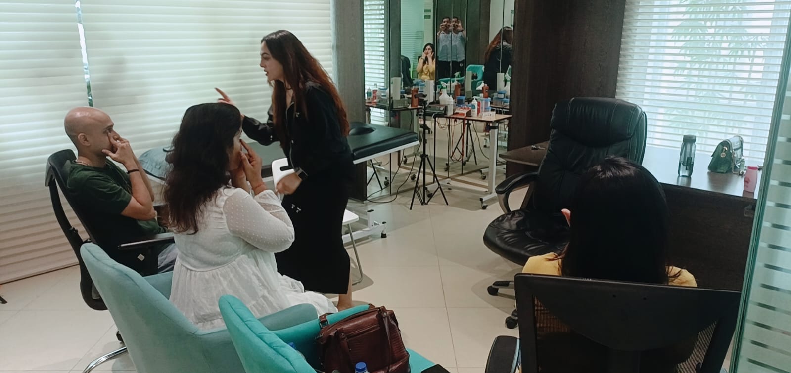 Vibha Jain working with a small client group during a therapy session in Mumbai